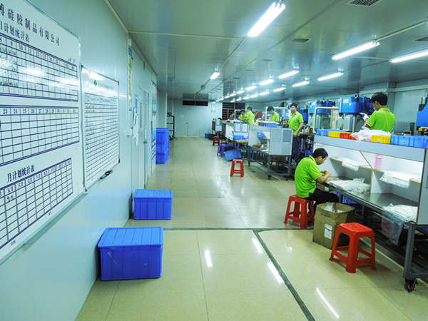 硅胶娃娃厂家直销批发